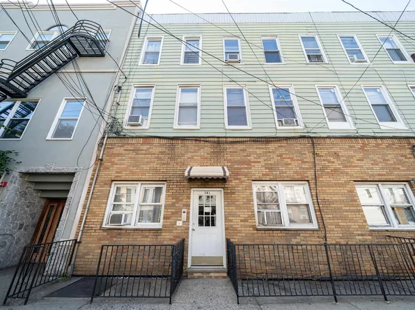 581 Palisade Ave, Jersey City, NJ 07307
