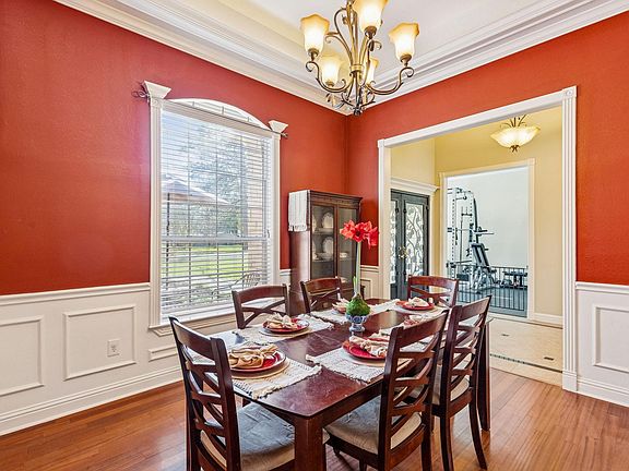 3rd image of 2217 Bernie Ave