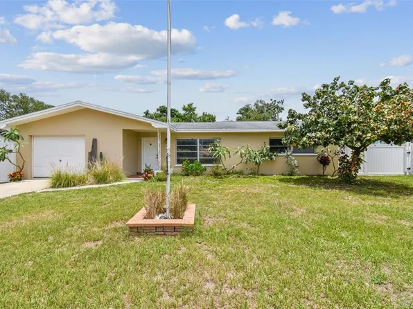 1707 Cardinal Dr, Clearwater, FL 33759