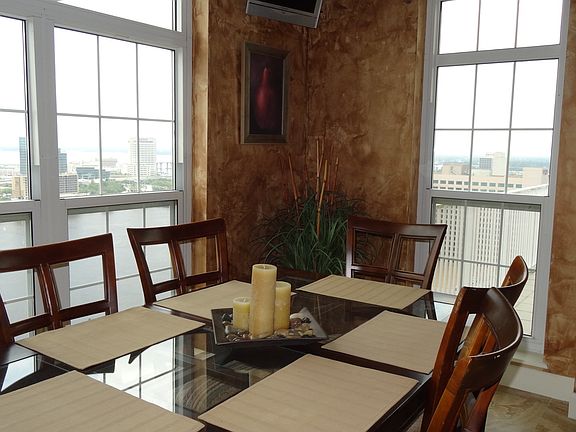 5th image of 400 E Bay St #Penthouse 1
