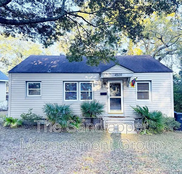 4509 Old Park Rd — Photo 1