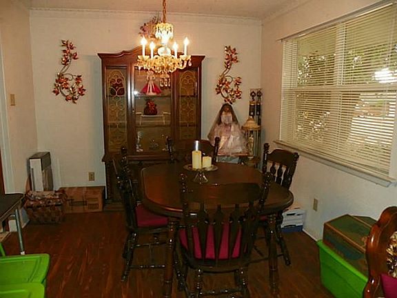 4th image of 1012 Coke Dr