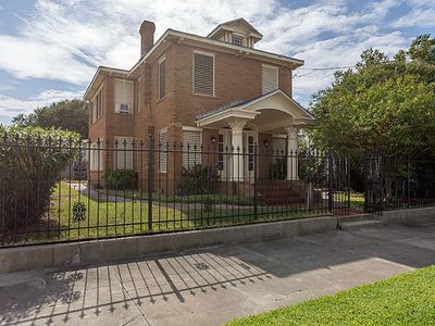 2327 45th St, Galveston, TX, 77551