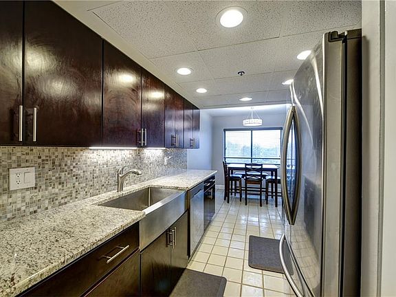5th image of 120 Fox Hollow Dr APT 401-A
