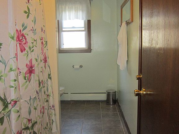 Upstairs bathroom