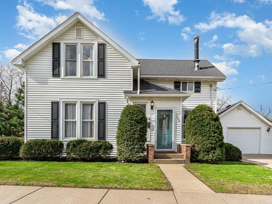 1228 Sylvan St, Red Wing, MN 55066