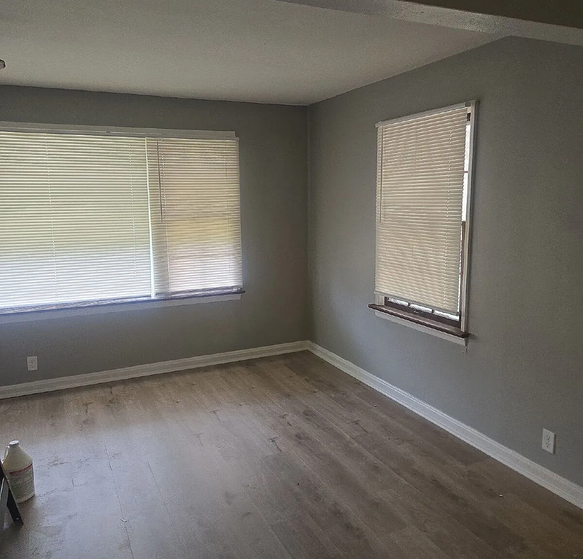 2 bed, 1.0 bath, 792 sqft, $1,000 — Photo 2