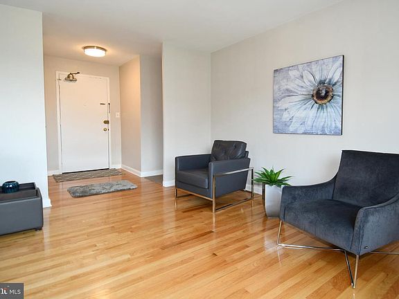4th image of 1200 S Arlington Ridge Rd APT 704