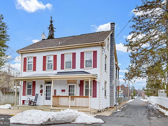 3rd image of 133 S Spruce St