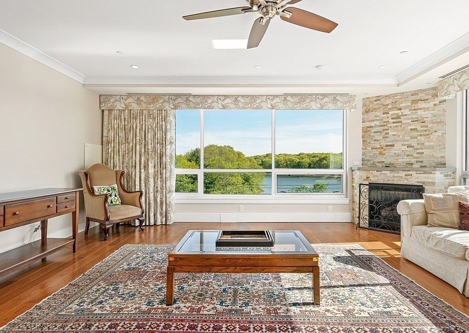 201 Elliott St Beverly MA Zillow