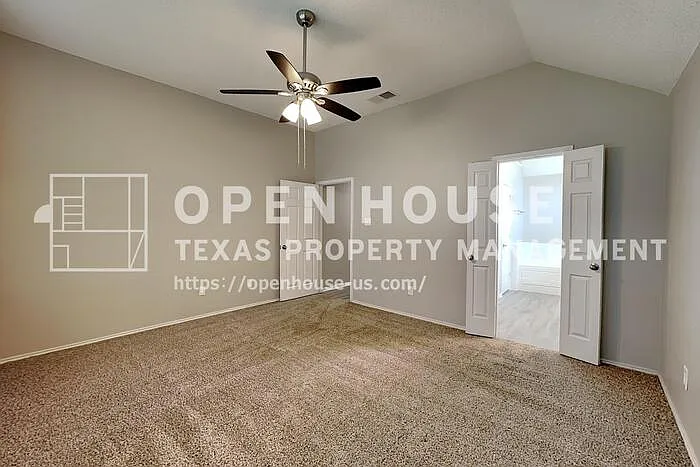511 Brazos St — Photo 8