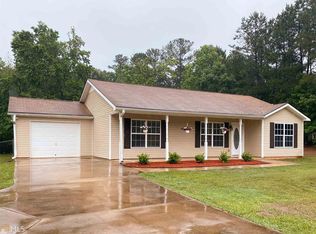 73 Willow Ridge Dr, Hampton, GA 30228