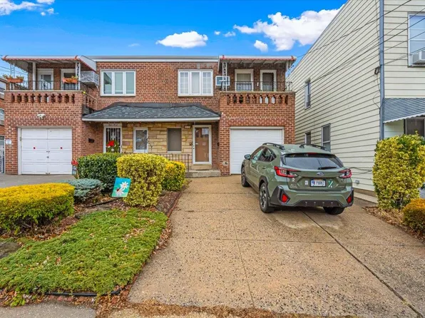 52-30 69th Place, Maspeth, NY 11378