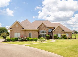 226 Cottonwood Run, Florence, AL 35630