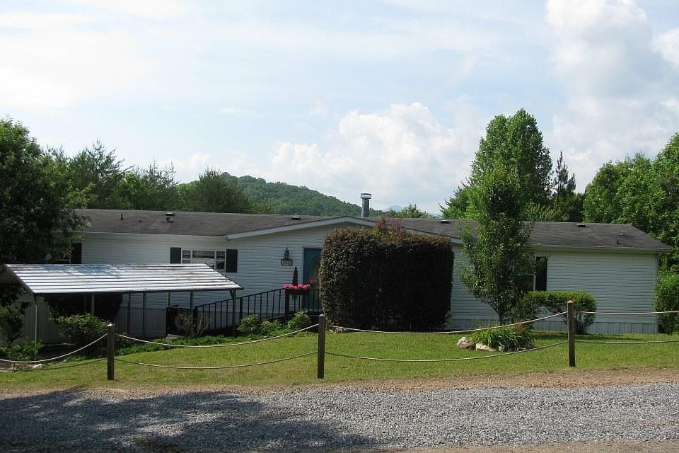 1st image of 528 Hidden Pines Ct