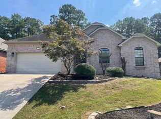 122 Orleans Dr, Maumelle, AR 72113