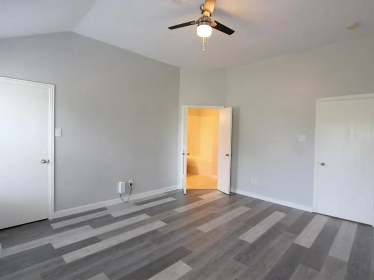 4611 Parkstone Bend Ct — Photo 25