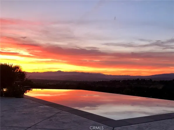 24525 Desert Ave, Santa Clarita, CA 91321