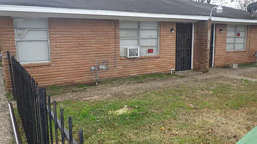 8410 Brandon St Photo 1