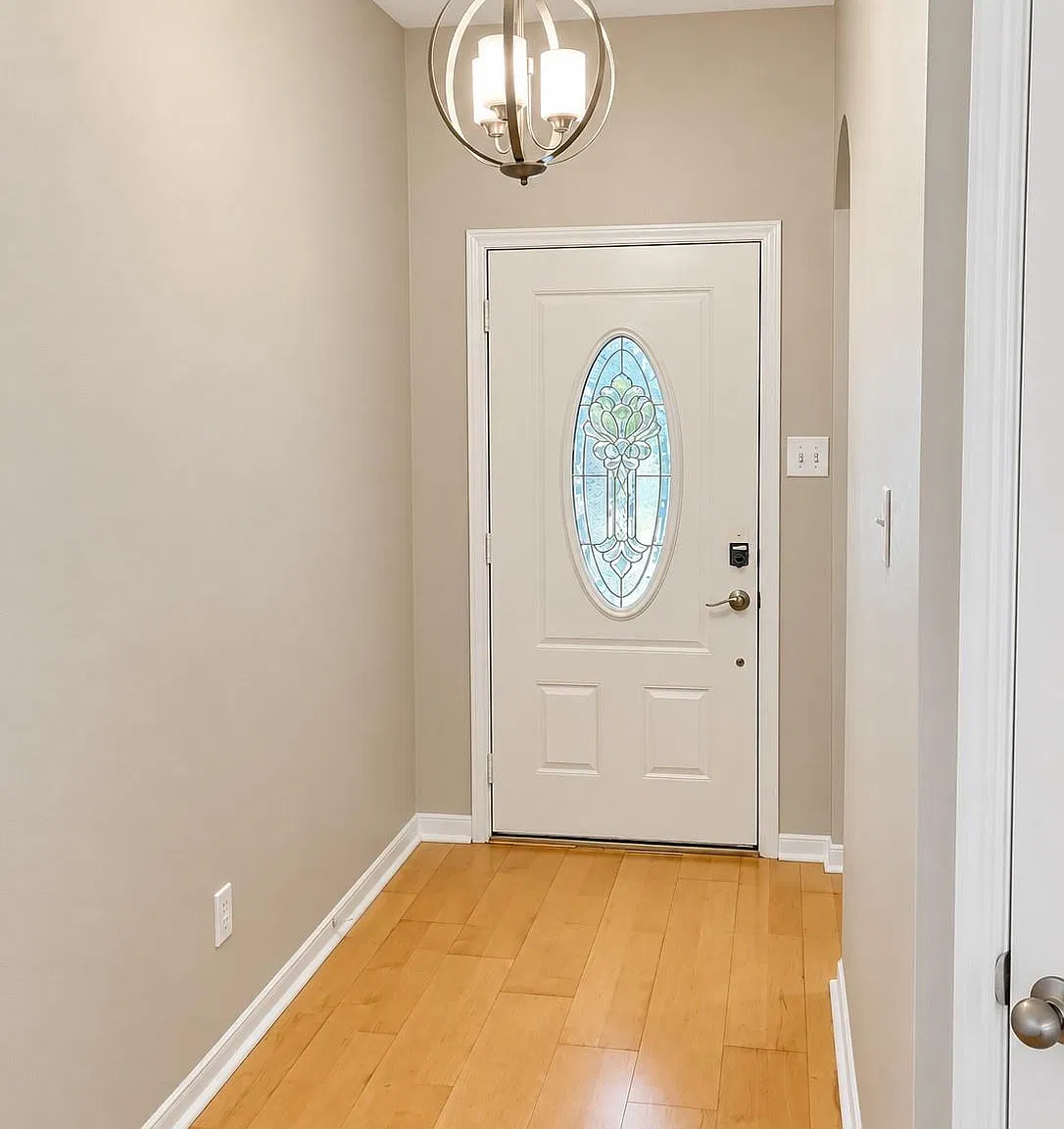 3 bed, 2.0 bath, 1515 sqft, $2,450 — Photo 2