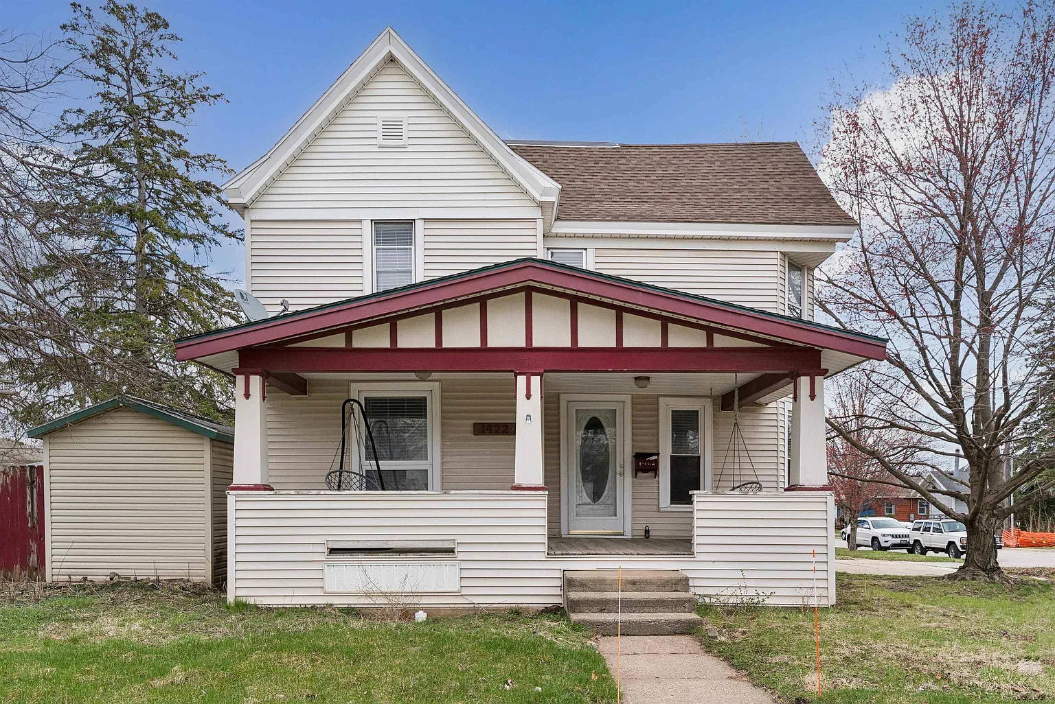 1422 Main St photo 1