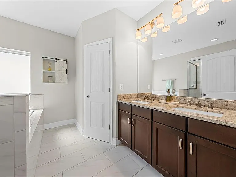 207 S Moody Ave #B — Photo 33