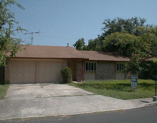 3rd image of 9511 CLIFF WAY