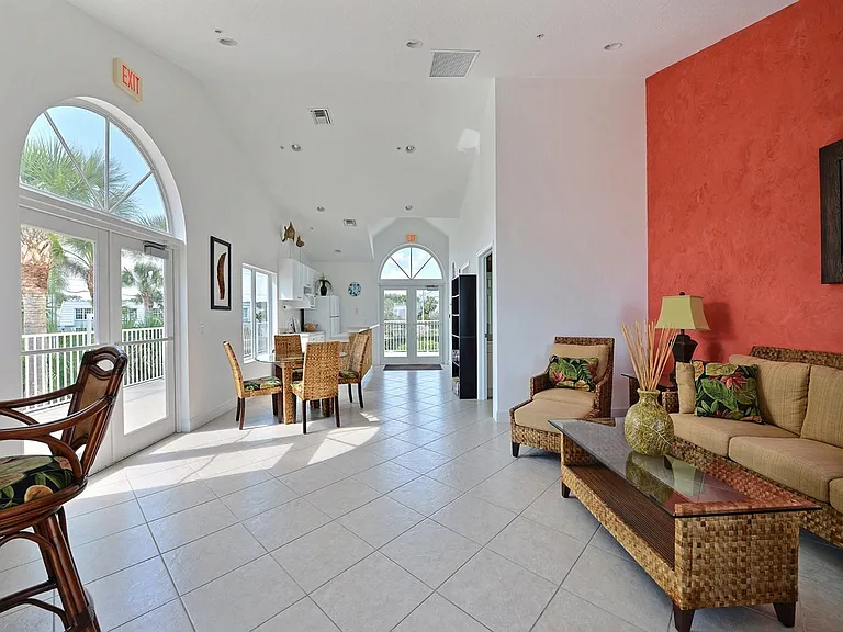 2700 Ocean Dr #107 — Photo 32