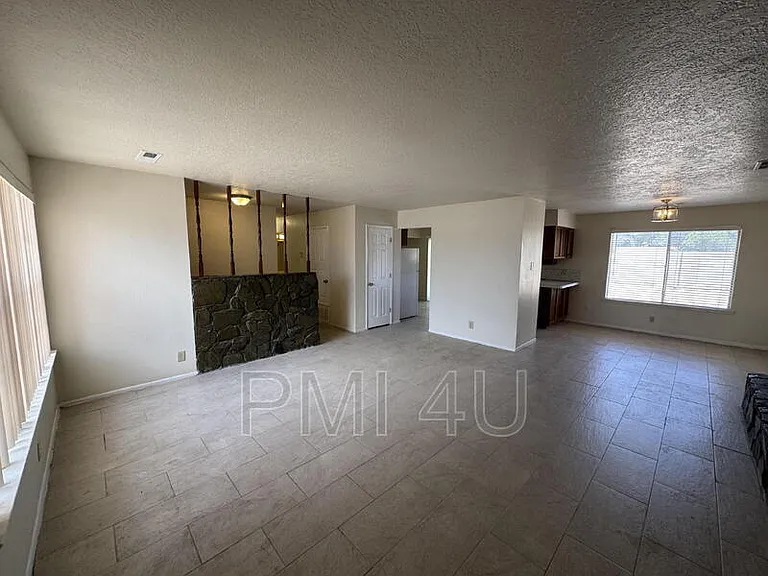 9605 Benavides Rd SW — Photo 5