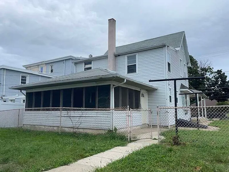 702 Market St — Photo 3