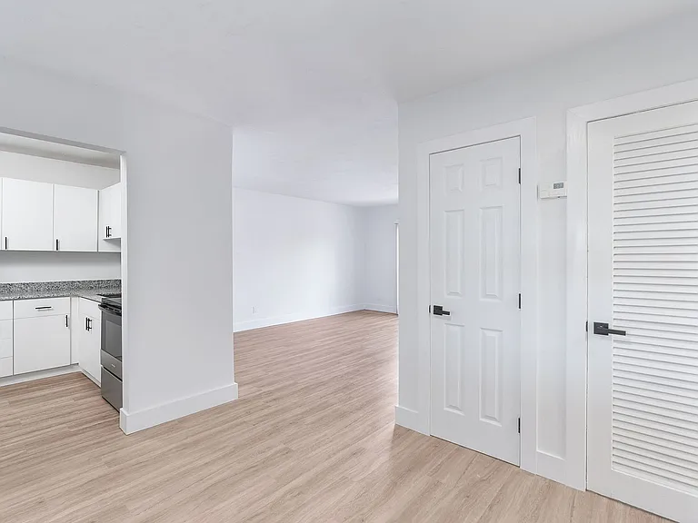 38-web-or-mls-LakeShore_Presidential_DSC7066