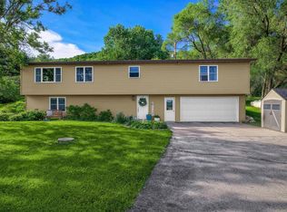 W168 Sommers Rd, Fountain City, WI 54629