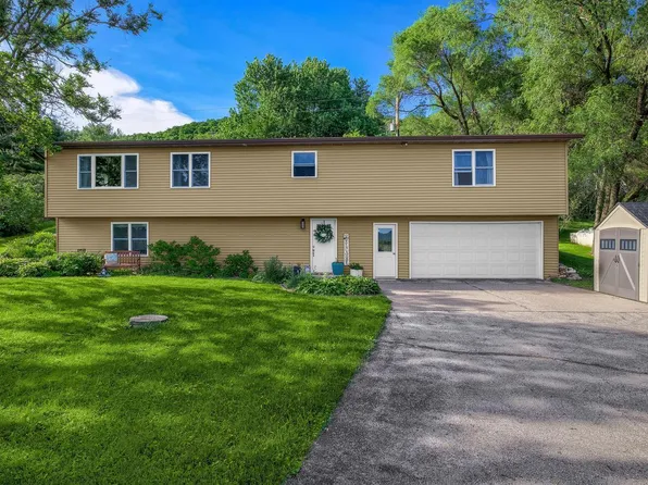 W168 Sommers ROAD, Fountain City, WI 54629