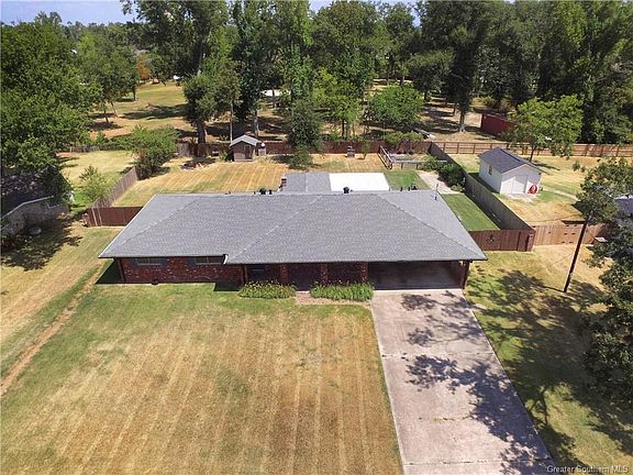 2nd image of 2020 Pin Oak Ln