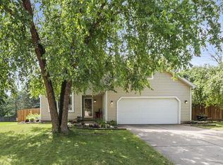 4817 Kingsford Way, Madison, WI 53704