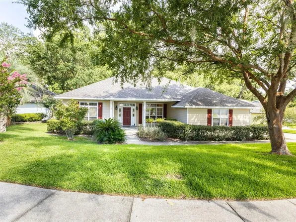 2429 NW 93rd St, Gainesville, FL 32606