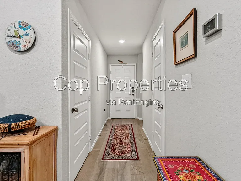 2425 Ayers Dr — Photo 5
