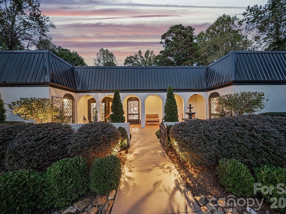 1st image of 2082 2nd Street Dr NW