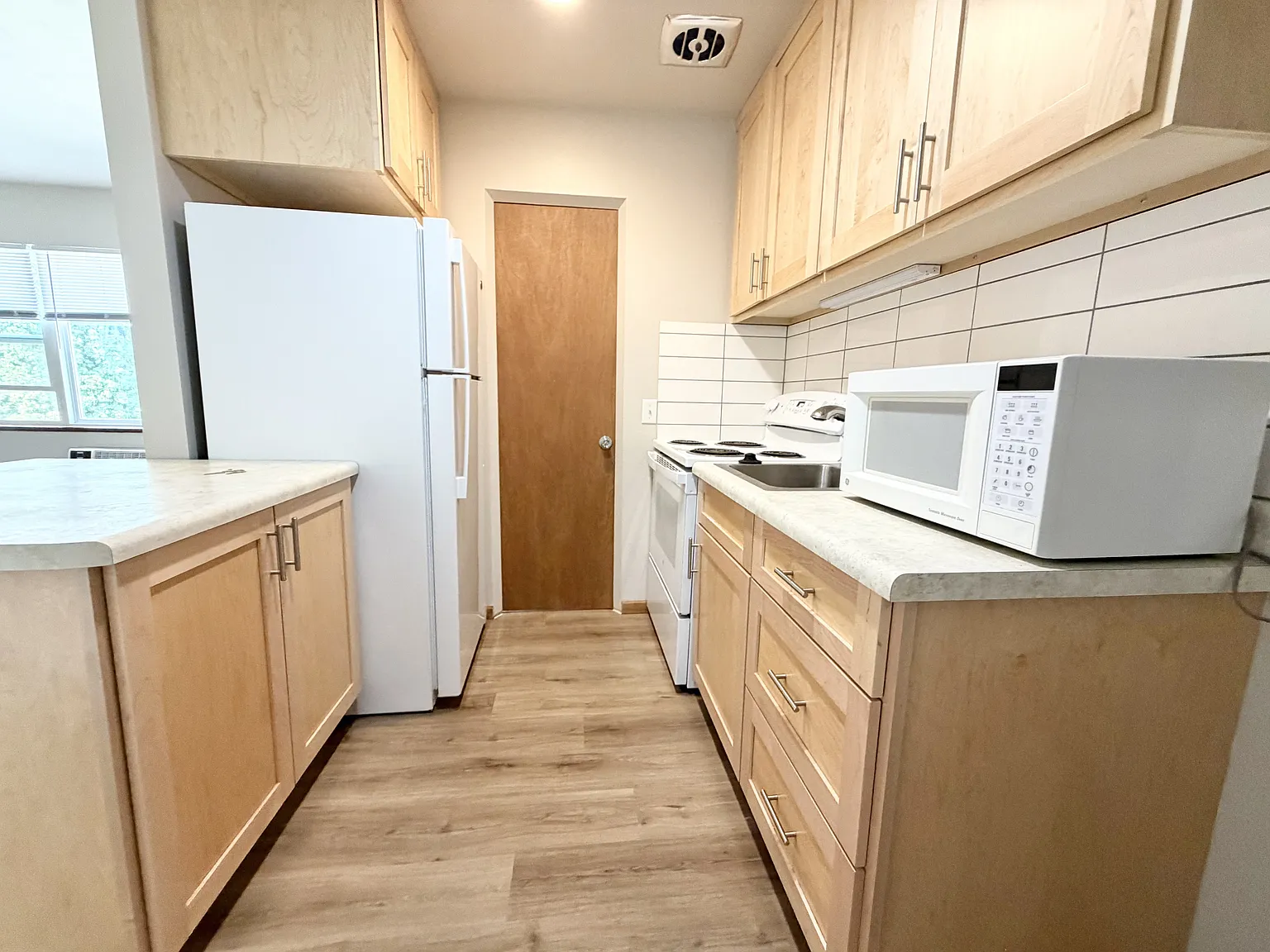 1705 Camus Lane - 1709-5 — Photo 3