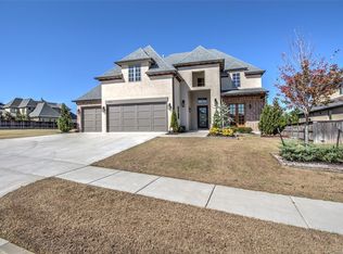5716 W Charleston St, Broken Arrow, OK 74011