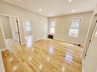 30-89 36th St #2M, Astoria, NY 11103