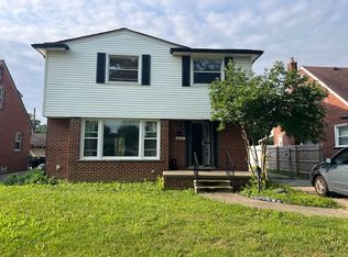 18270 Spring Ct S, Fraser, MI 48026