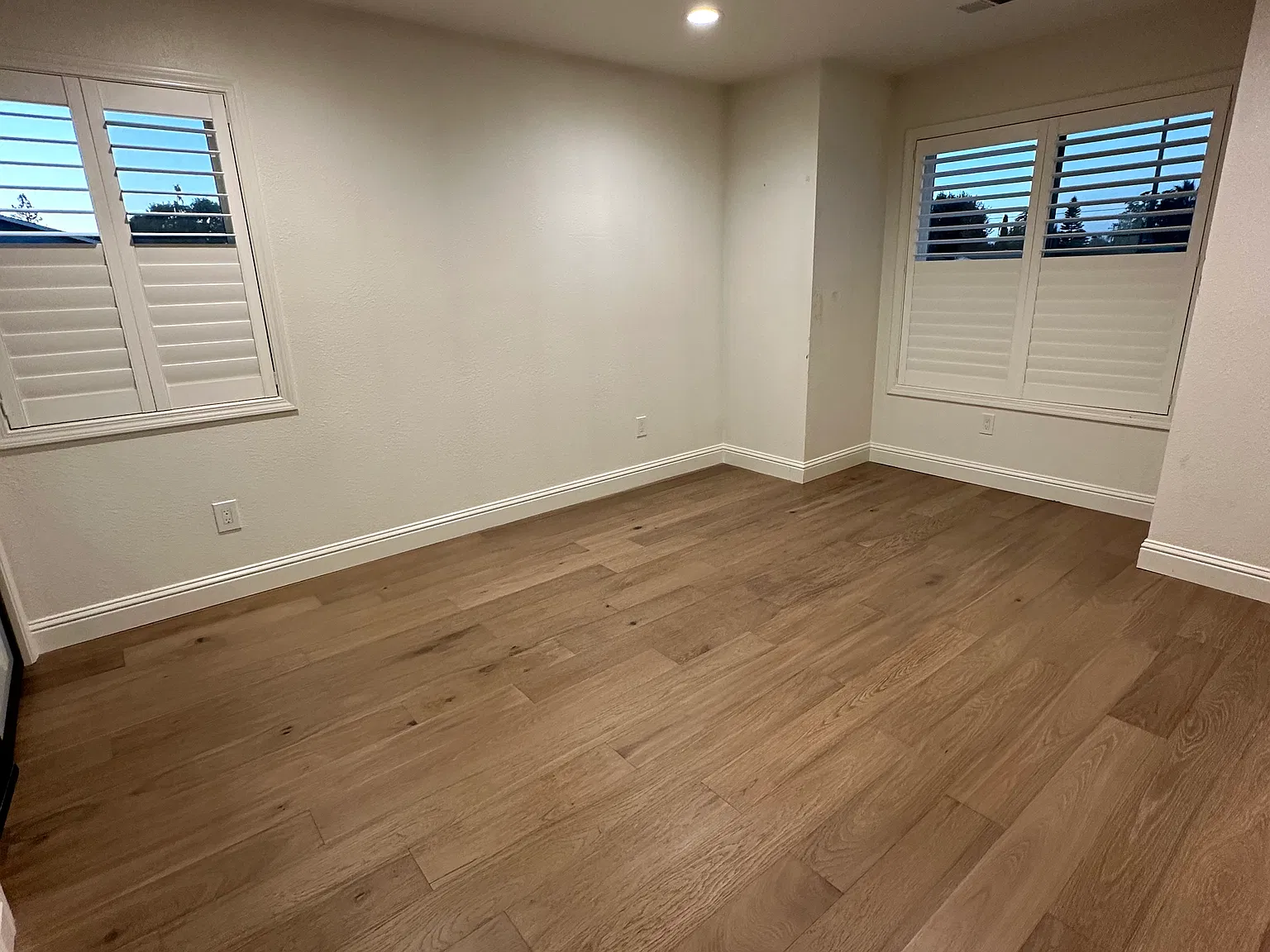 4 bed, 1825 sqft, $5,950 — Photo 3