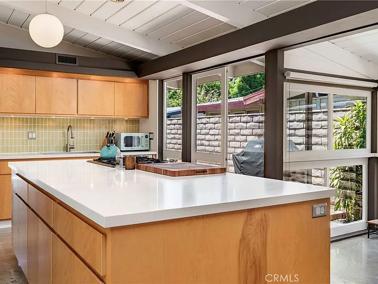 3257 Karen Ave — Photo 9