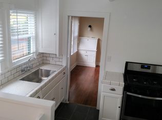 427 E Anapamu St APT D, Santa Barbara, CA 93101