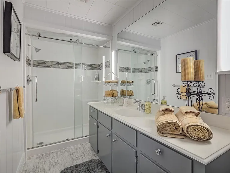 22 Winged Foot Dr — Photo 35