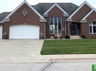 1175 Bemis Dr, David City, NE 68632
