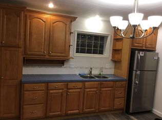 223 S Line St, Frackville, PA 17931