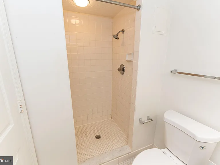227 Canal Park Dr #206 — Photo 36