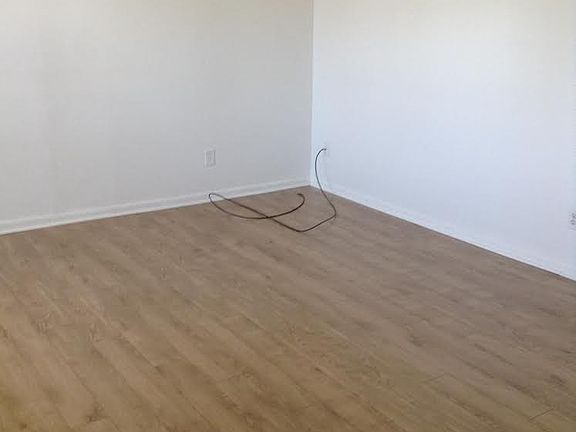 3rd image of 1803 Nason Ave